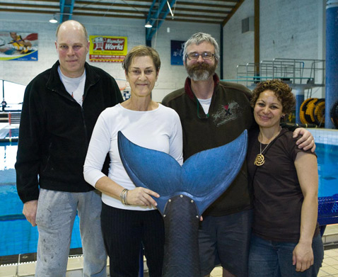 Весси (вторая слева) и помогавшая ей команда Weta Workshop в неполном составе. Чудесное превращение Нади пресса окрестила A Mermaids Tale. Это не просто 